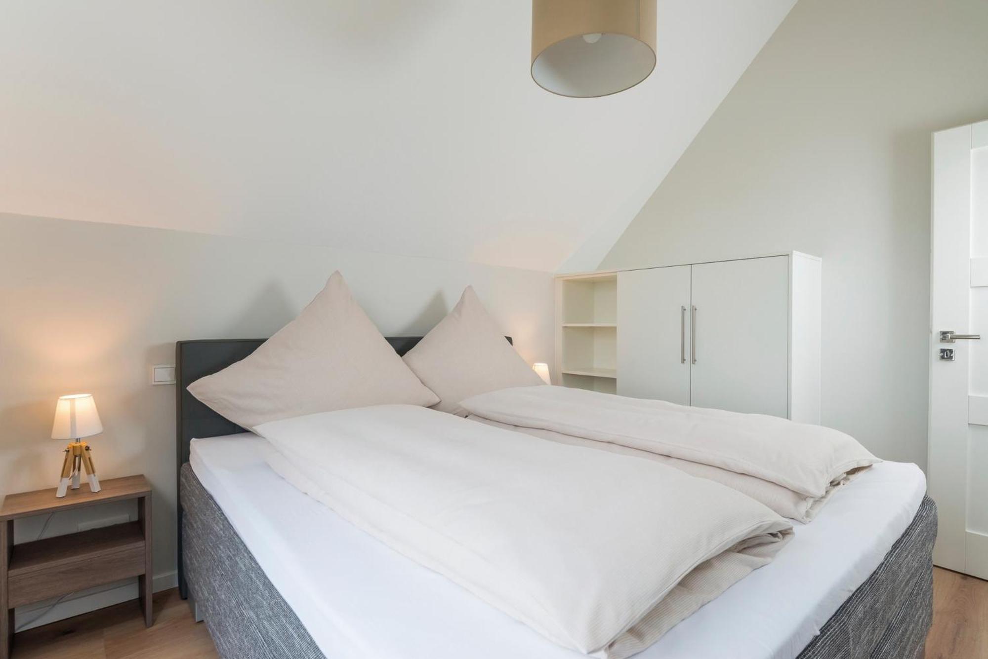 Ostsee - Reetdachhaus Nr 36 "Warder" Im Strand Resort Heiligenhafen Exterior foto