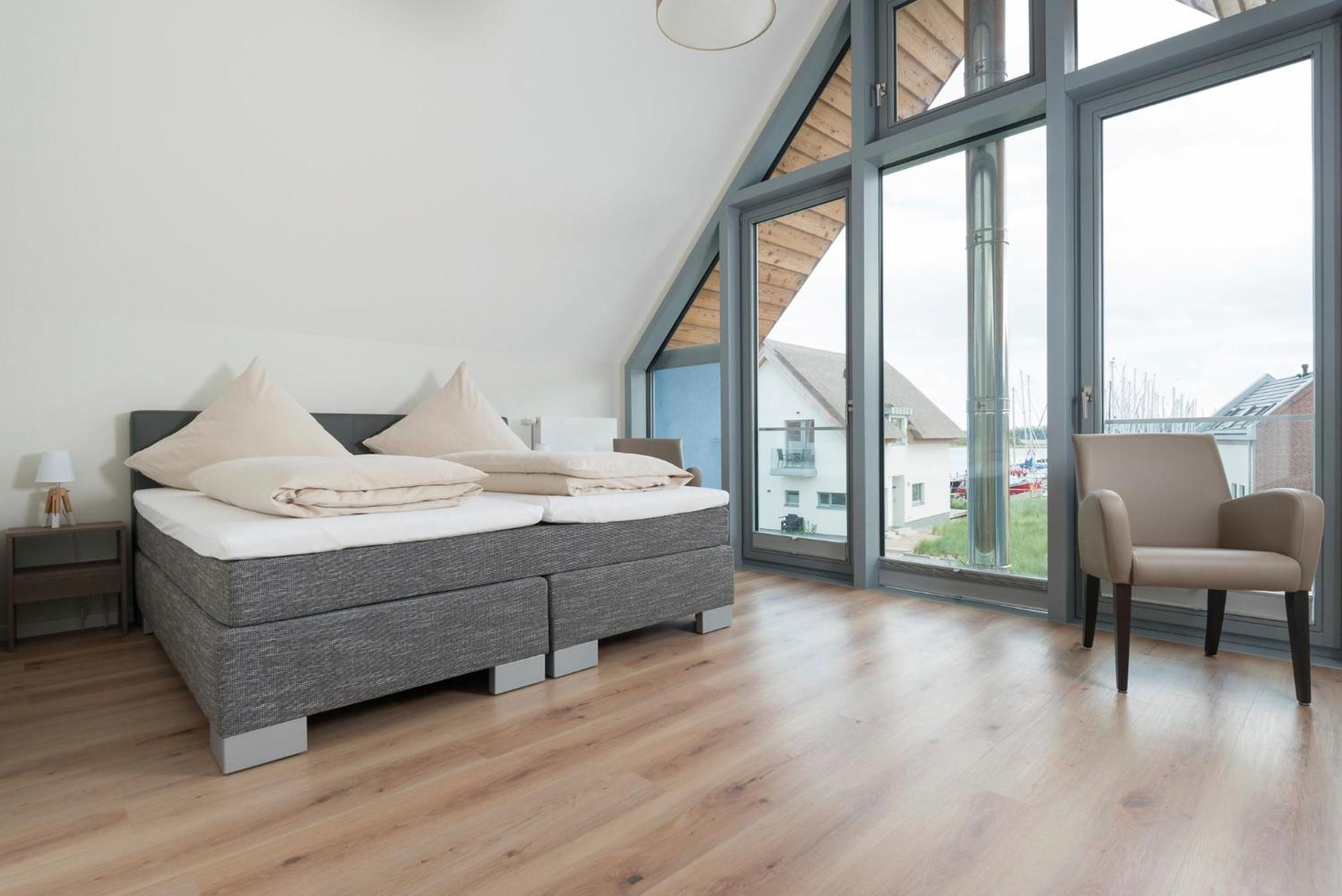 Ostsee - Reetdachhaus Nr 36 "Warder" Im Strand Resort Heiligenhafen Exterior foto
